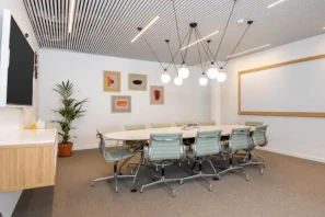 Bureau privé - 51430 - 15 postes - 4856€