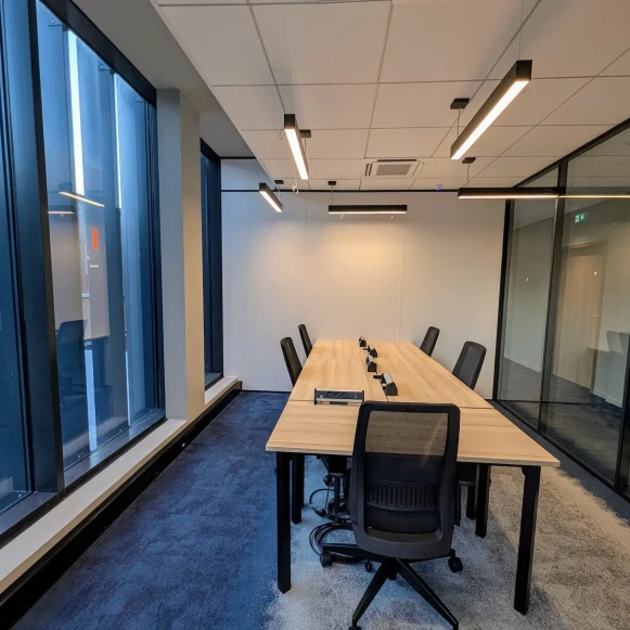 Bureau privé 16 m² 5 postes Location bureau Avenue Raymonde Chauvet Nantes 44300 - photo 1