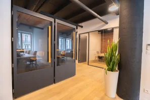 Open Space - 59800 - 40 postes - 250€