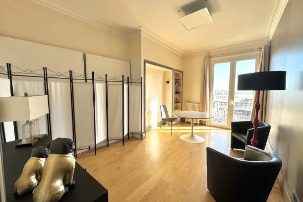 Bureau privé - 87000 - 1 poste - 590€