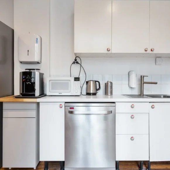 Espace indépendant 72 m² 15 postes Location bureau Boulevard de Sébastopol Paris 75003 - photo 9