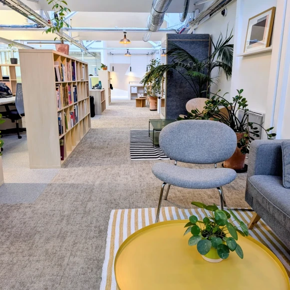 Bureau privé 12 m² 5 postes Coworking Rue du Chemin Vert Paris 75011 - photo 6