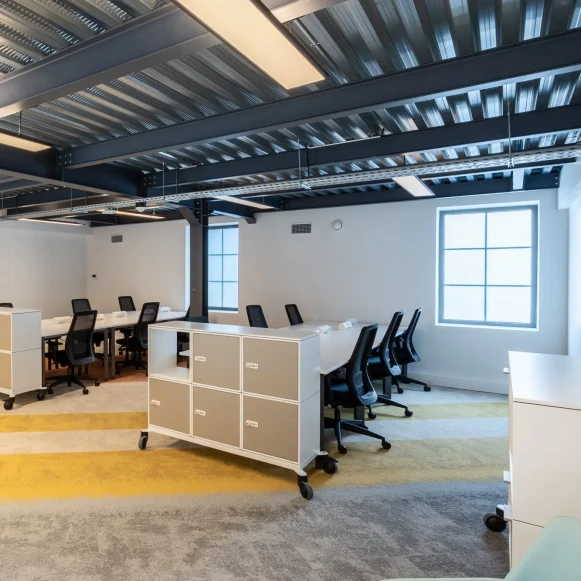 Bureau privé 59 m² 16 postes Location bureau Rue Succursale Bordeaux 33000 - photo 1