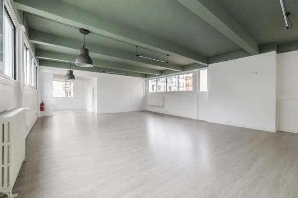 Espace indépendant - 75011 - 30 postes - 3800€