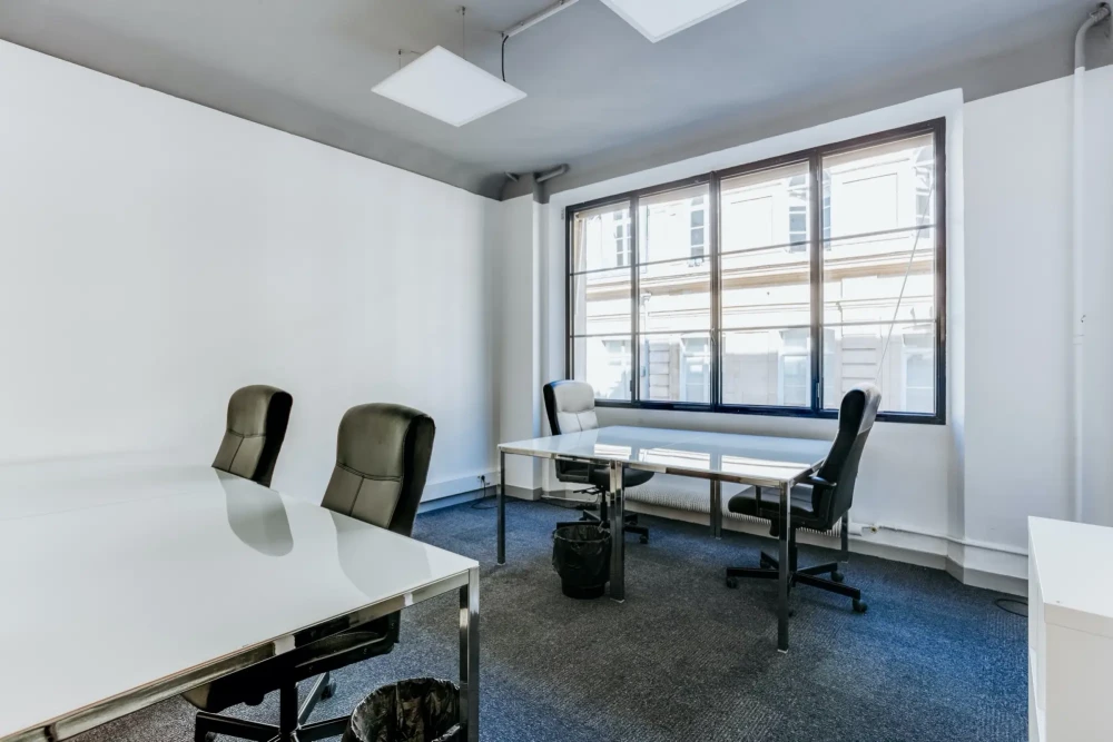 Bureau privé - 75002 - 5 postes - 2290€