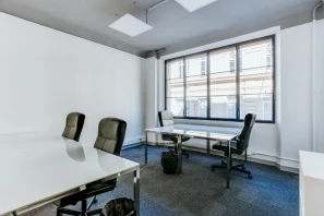 Bureau privé - 75002 - 5 postes - 2290€