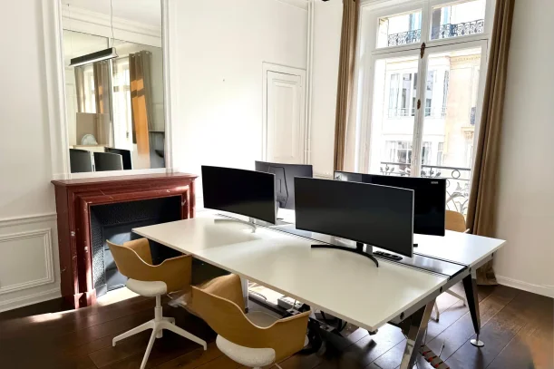 Bureau privé - 75016 - 4 postes - 1750€