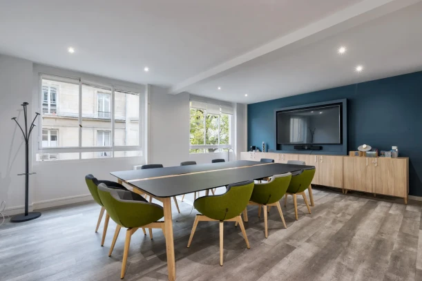 Bureau privé - 75008 - 8 postes - 7000€