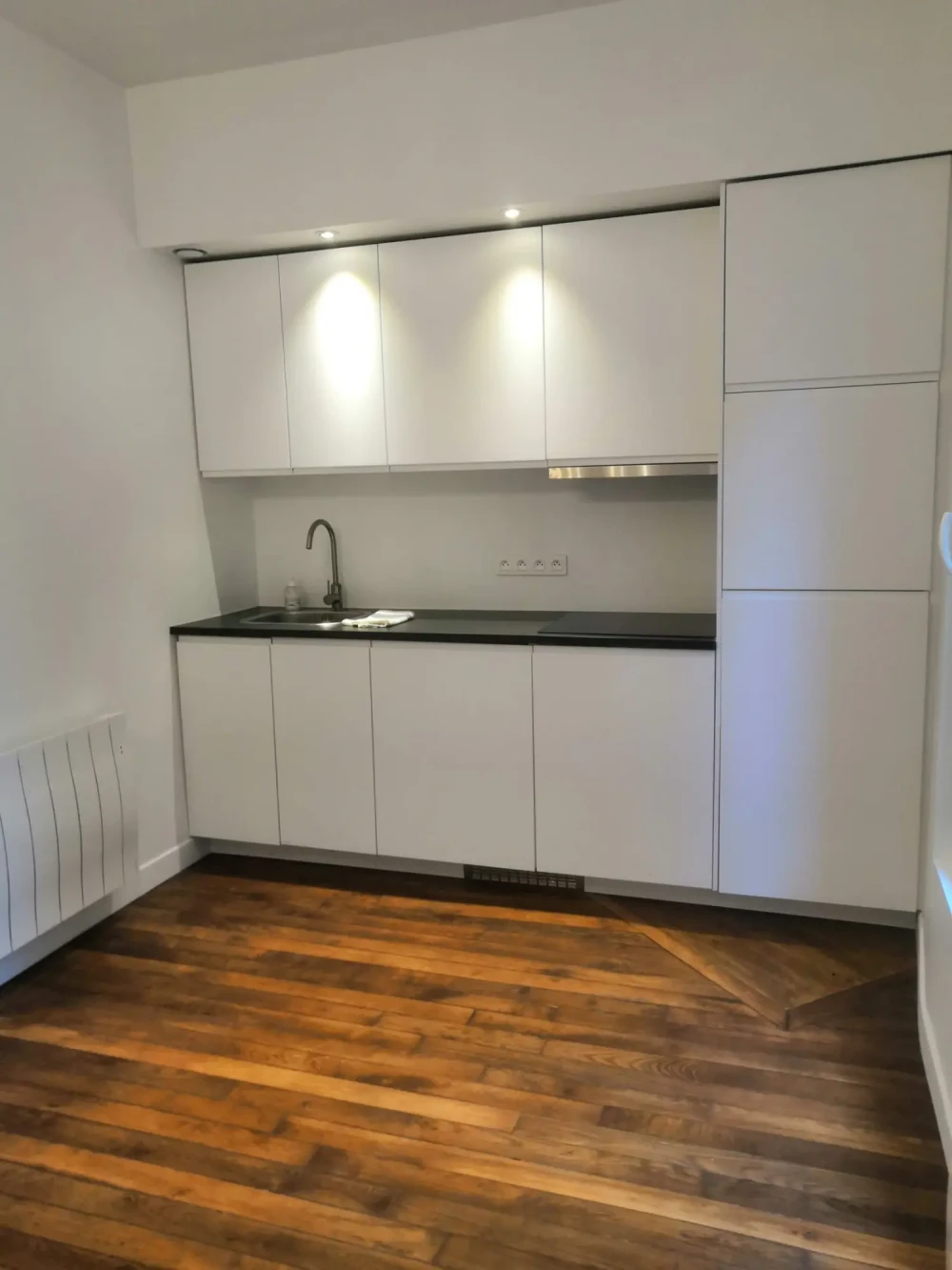 Espace indépendant - 92210 - 9 postes - 1650€