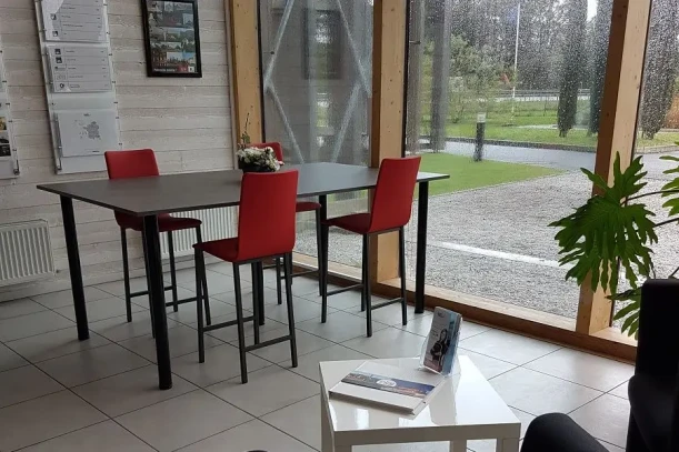 Bureau privé - 81150 - 1 poste - 460€