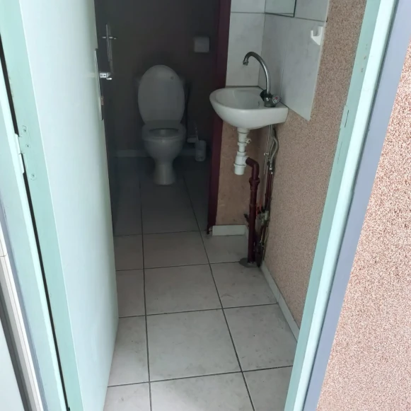 Bureau privé 5 m² 1 poste Location bureau Rue des Entrepreneurs Carrières-sur-Seine 78420 - photo 2