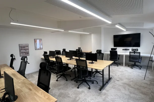 Bureau privé - 75009 - 12 postes - 6000€