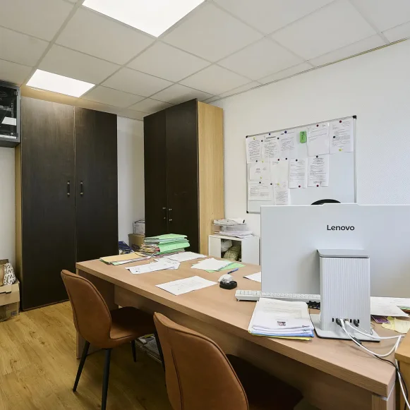 Bureau privé 15 m² 5 postes Coworking Rue de Fontenoy Lille 59000 - photo 2