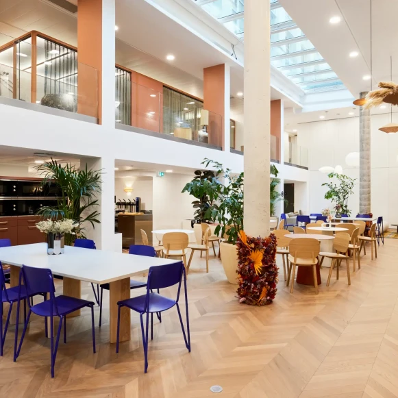 Bureau privé 19 m² 5 postes Coworking Rue de Trévise Paris 75009 - photo 9