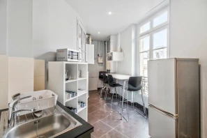 Bureau privé - 75009 - 6 postes - 2500€