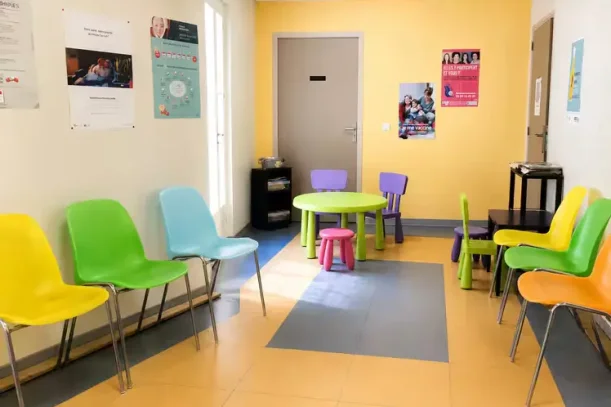 Espace indépendant - 83340 - 12 postes - 999€