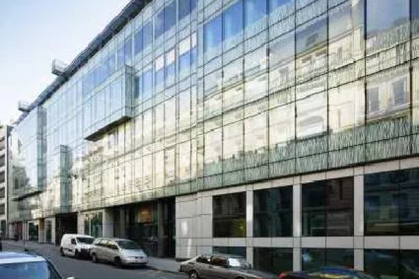 Espace indépendant - 75008 - 1000 postes - 943200€