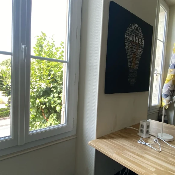 Open Space  4 postes Location bureau Avenue Port Mahon Charente-Maritime 17400 - photo 5