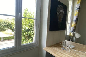 Open Space - 17400 - 4 postes - 325€