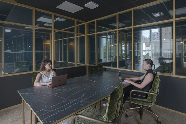 Bureau privé - 44200 - 5 postes - 1590€