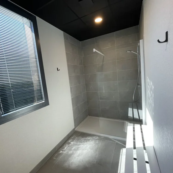 Bureau privé 7 m² 2 postes Coworking Rue James Joule Rezé 44400 - photo 2