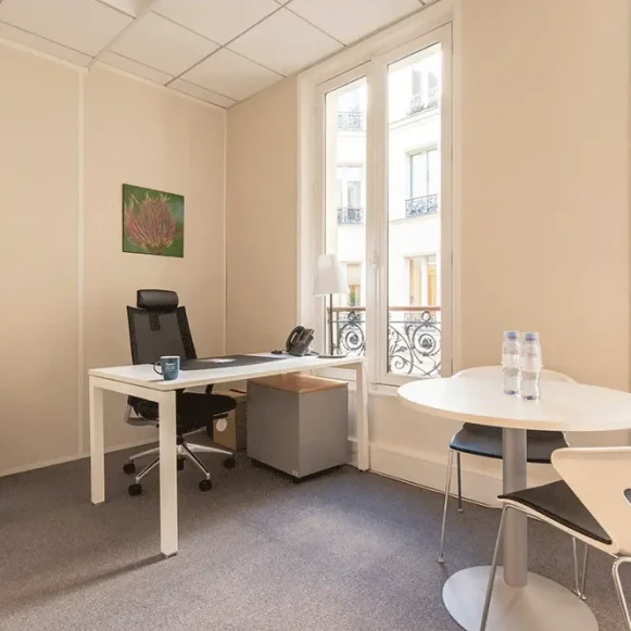 Bureau privé 10 m² 1 poste Coworking Rue Taitbout Paris 75009 - photo 1