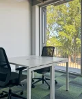 Bureau privé - 49000 - 3 postes - 592€