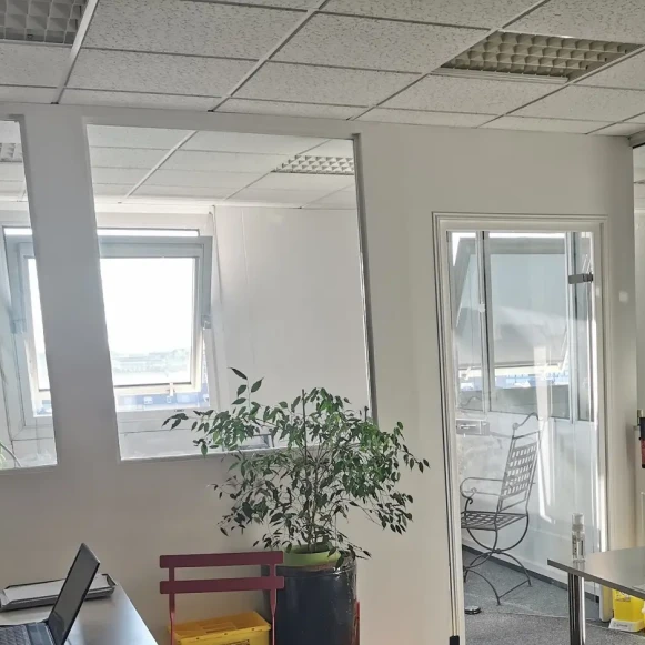 Bureau privé 12 m² 2 postes Location bureau Avenue Michelet Saint-Ouen-sur-Seine 93400 - photo 3