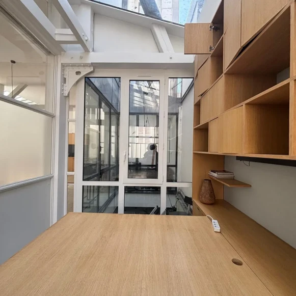 Bureau privé 8 m² 2 postes Coworking Rue d'Enghien Paris 75010 - photo 3
