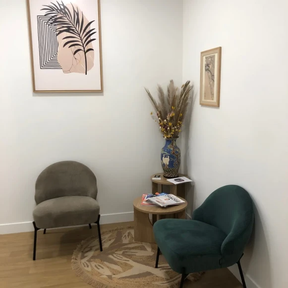 Bureau privé 10 m² 2 postes Location bureau Chemin de Chibau Saint-Jean-de-Luz 64500 - photo 6