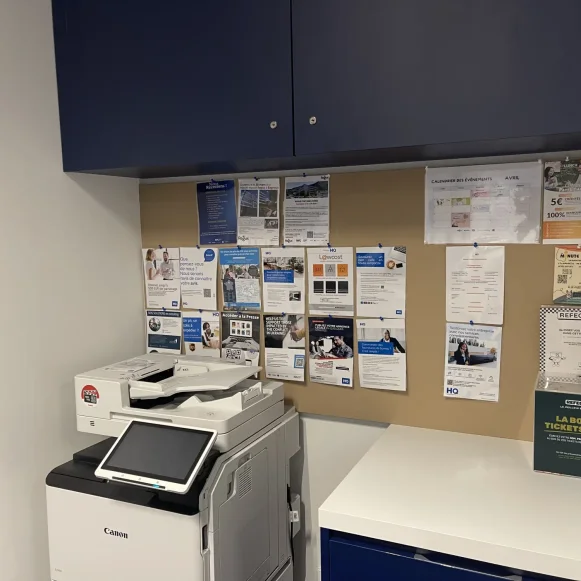 Bureau privé 7 m² 2 postes Location bureau Rue James Joule Rezé 44400 - photo 5