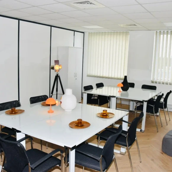 Bureau privé 15 m² 3 postes Location bureau Avenue de Norvège Villebon-sur-Yvette 91140 - photo 5