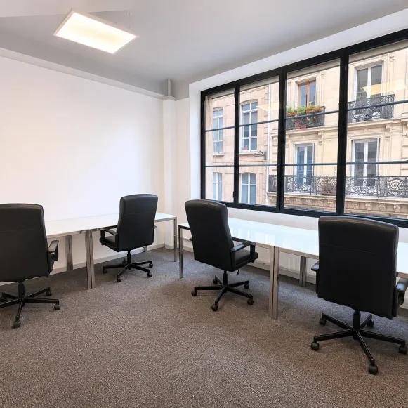 Bureau privé 14 m² 5 postes Location bureau Rue de Richelieu Paris 75002 - photo 1