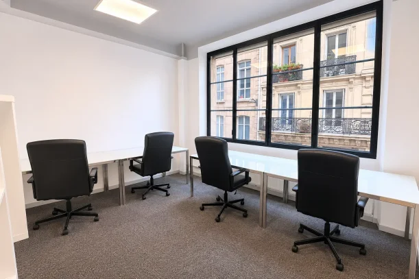 Bureau privé - 75002 - 5 postes - 2250€