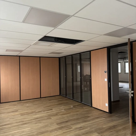 Bureau privé 45 m² 7 postes Coworking Route de Bischwiller Schiltigheim 67300 - photo 1