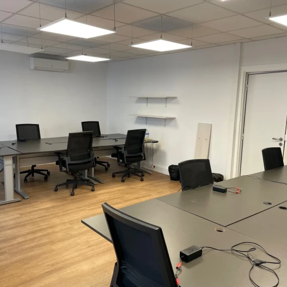 Bureau privé 34 m² 10 postes Coworking Rue de la Chaussée d'Antin Paris 75009 - photo 12