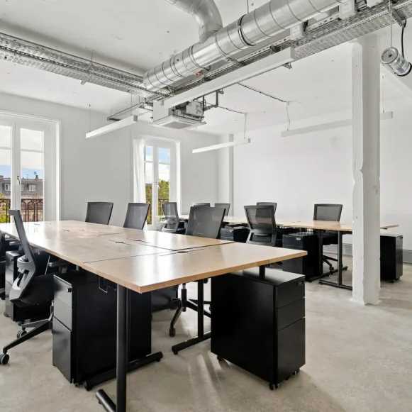 Espace indépendant 210 m² 36 postes Location bureau Boulevard Jules Ferry Paris 75011 - photo 5