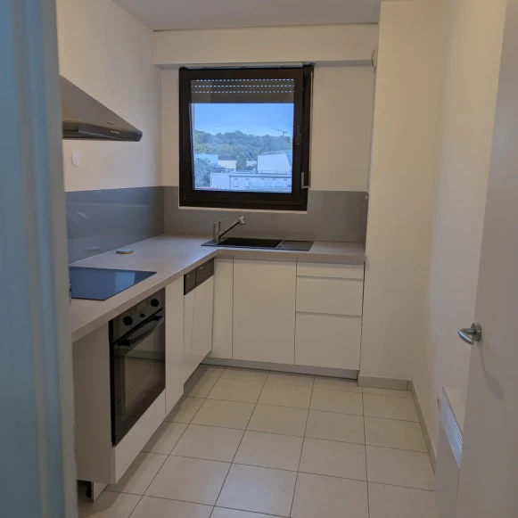 Bureau privé 32 m² 5 postes Location bureau Avenue du Général de Gaulle Rosny-sous-Bois 93110 - photo 6