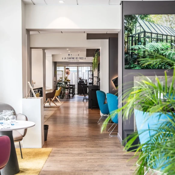 Open Space  20 postes Coworking Rue de la Mare Neuve Évry-Courcouronnes 91080 - photo 8