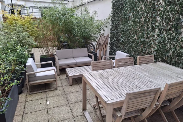 Espace indépendant - 75014 - 8 postes - 4900€