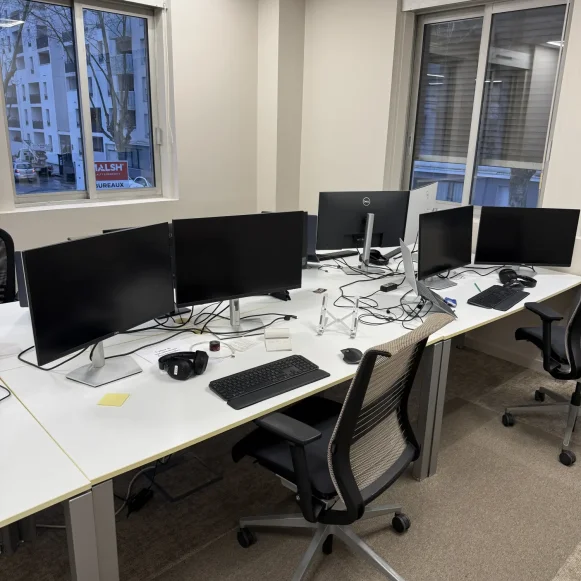 Bureau privé 20 m² 4 postes Location bureau Rue Edouard Aynard Villeurbanne 69100 - photo 8