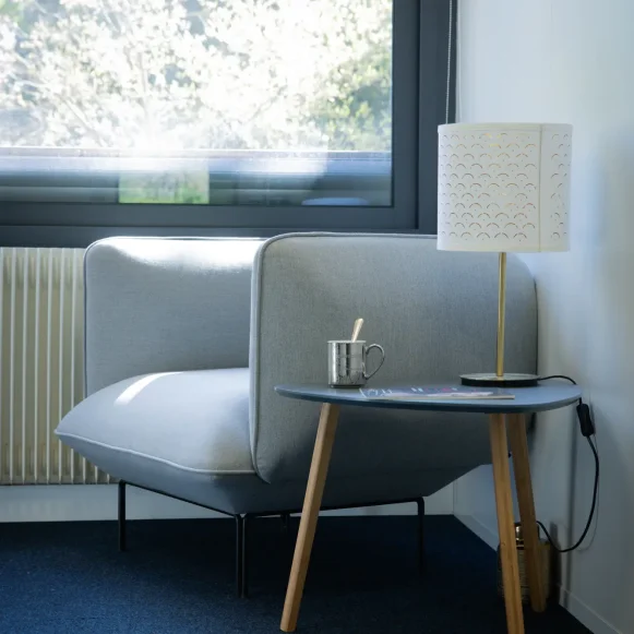 Bureau privé 11 m² 2 postes Coworking Rue Paul Tavernier Fontainebleau 77300 - photo 3