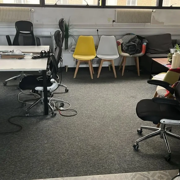 Espace indépendant 15 m² 3 postes Location bureau Boulevard Paul Vaillant Couturier Montreuil 93100 - photo 4