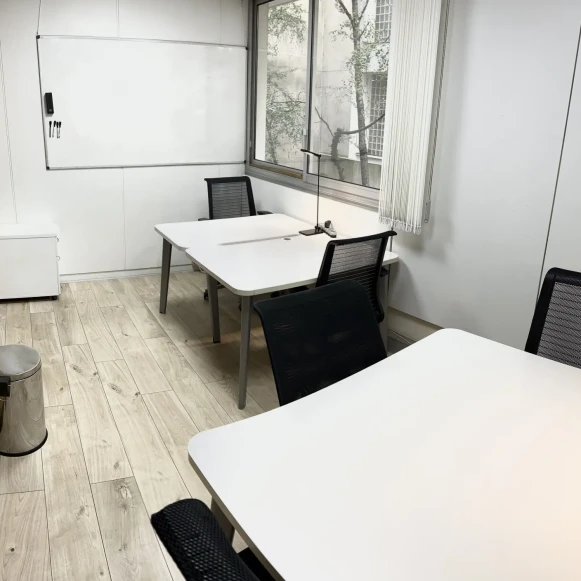 Bureau privé 18 m² 5 postes Coworking Boulevard Pasteur Paris 75015 - photo 2