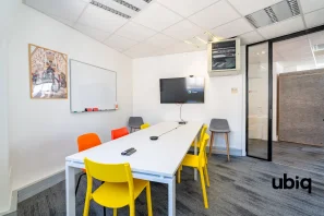 Bureau privé - 75010 - 14 postes - 7700€