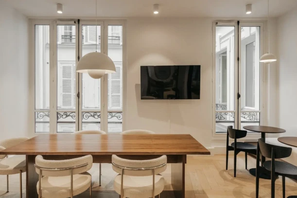 Espace indépendant - 75002 - 34 postes - 23400€