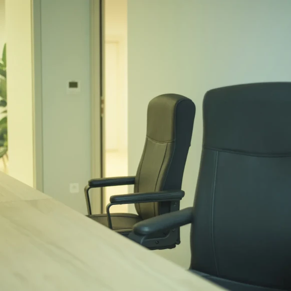 Bureau privé 15 m² 2 postes Coworking Rue du Faubourg-de-Pierre Strasbourg 67000 - photo 3