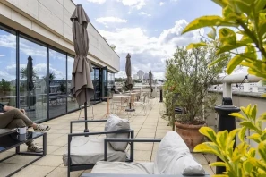 Open Space - 92130 - 1 poste - 310€