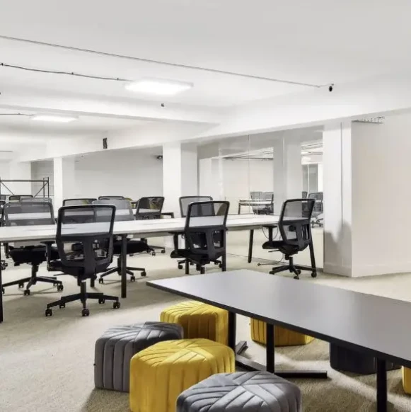 Bureau privé 174 m² 26 postes Coworking Boulevard de Picpus Paris 75012 - photo 1