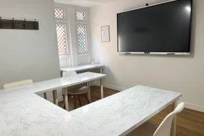 Open Space - 81000 - 4 postes - 150€